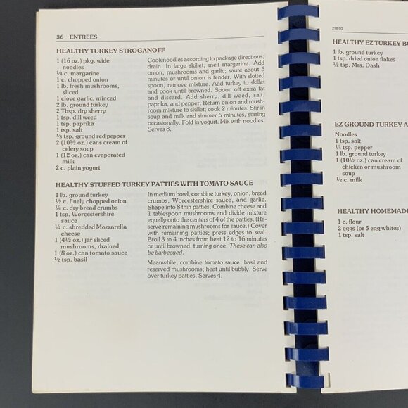 Mystic Mountain Memories: A Mother-Son Cookbook By Josie & Jerry Minerich 1990 - Picture 6 of 14